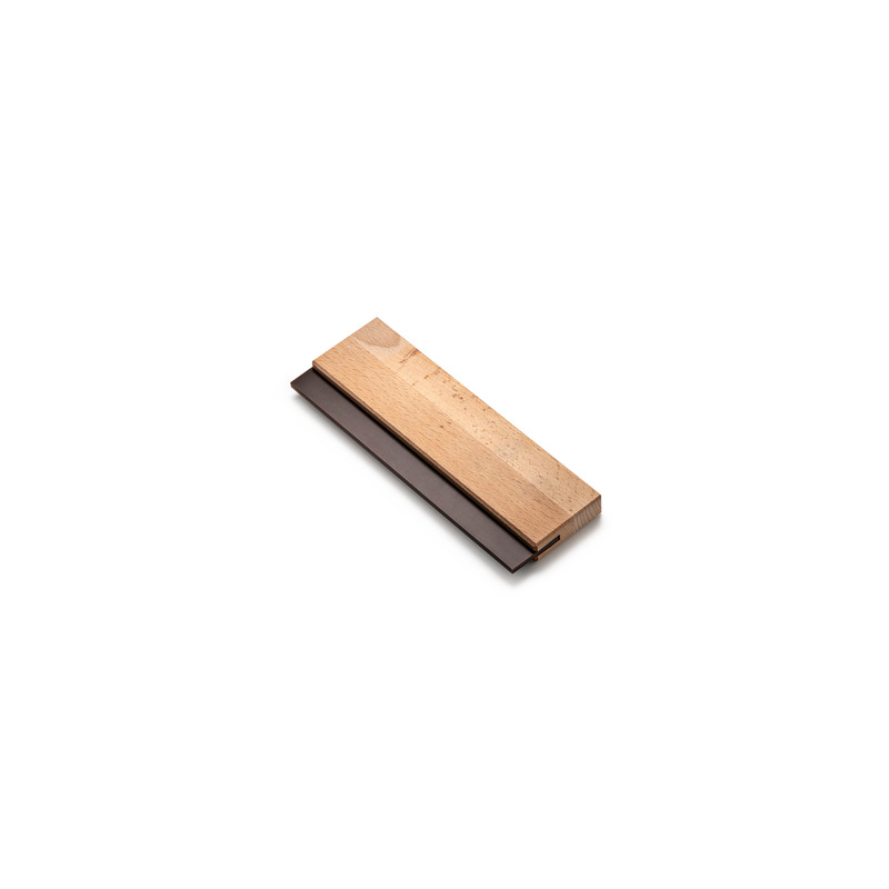 Stěrka s gumovou chlopní 220 mm